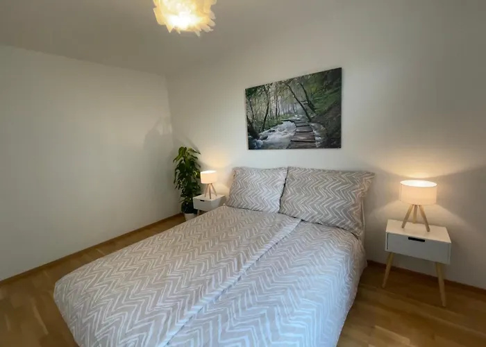 Central Stylish Apartment With Free Parking & Balcony Wien