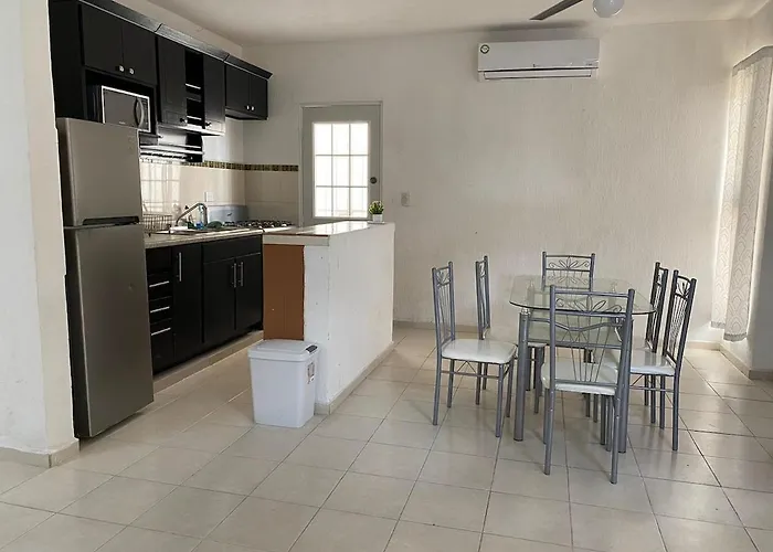 Ferienwohnung Elohim Airport House Mérida