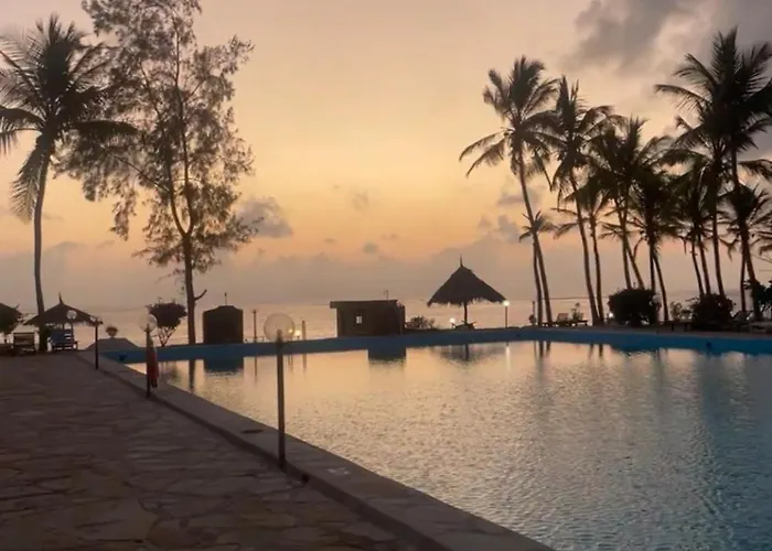 2Bed Beachfront Apt Malindi
