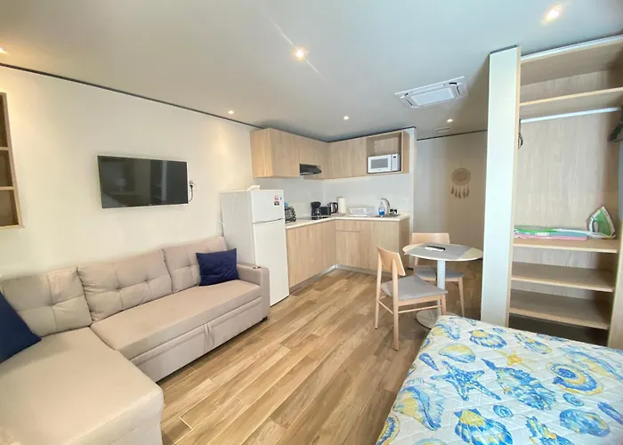Maho Escape- With Pool And Gym, Lagoon View, Walk To Dinning, Maho Beach And Mullet Bay
