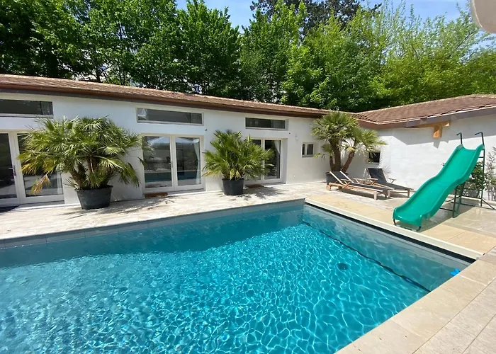Residence Mont-Blanc Poolhouse Genf