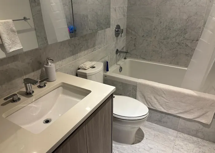 Ferienwohnung Sleek Urban 1Br Retreat Burnaby