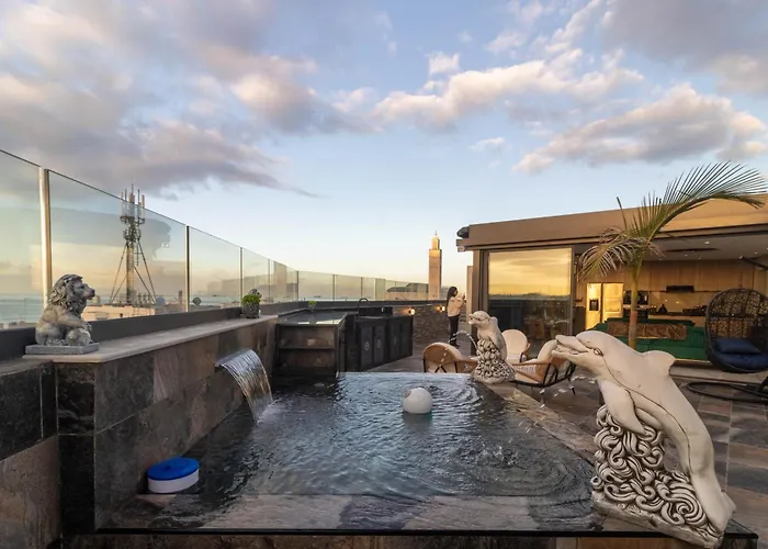 Luxury Jacuzzi 2 Bdr Apartment - Sea & Hassan II View Casablanca