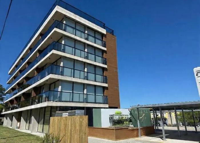 Hermoso Apto En La Mejor Zona De Piriapolis Sea Side Puerto - Diario Mensual Y Anual