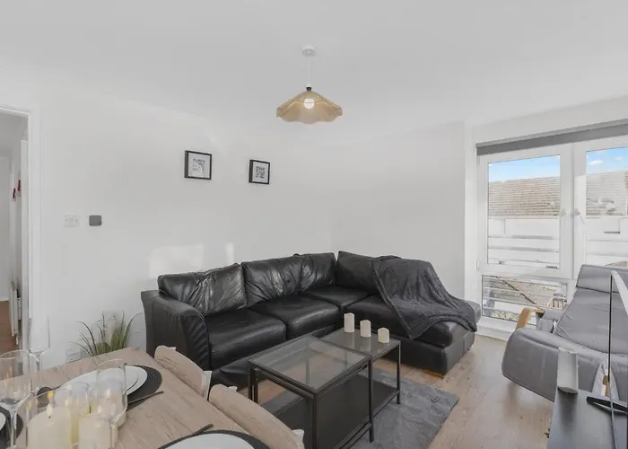Ferienwohnung Cozy Edinburgh 2Br With Car Parking