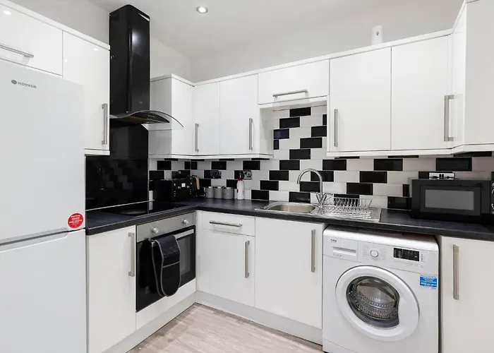 Edinburgh Beach Apartment Free On-Street Parking