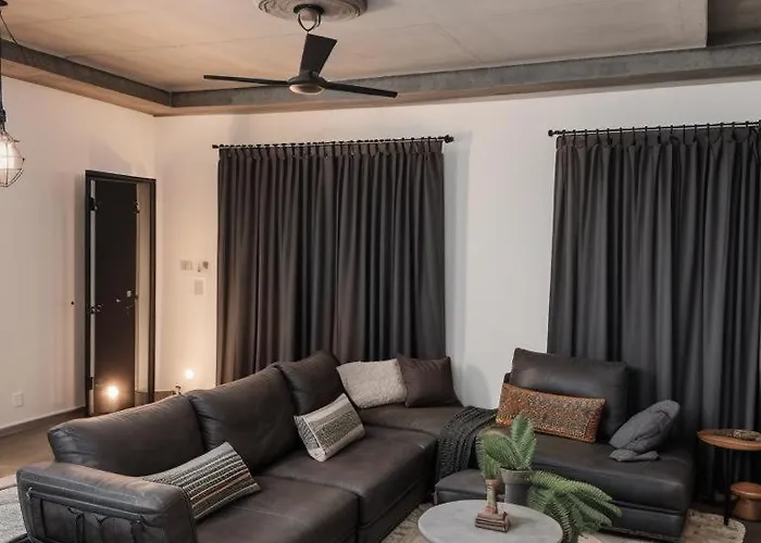 2 Bedroom Unit Akkra