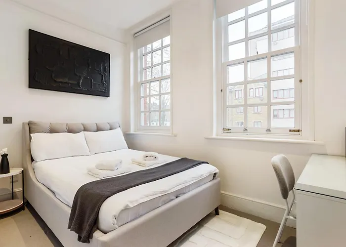 Ferienwohnung Chic Marylebone Flat London