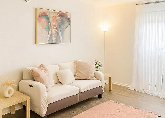 Hollywood Hills Haven - Resort Living Near Universal Studios & Warner Bros Los Angeles