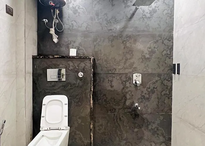 1 Bedroom Backpacker Stay In City Centre With Restaurant Jaipur