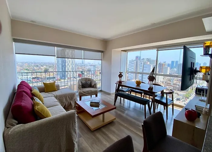 Large Apartment - Santa Beatriz 3 Bedrooms Lima