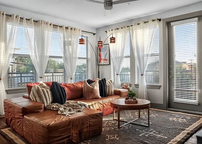 Ferienwohnung Luxury 2Br Cedr Sprgs Area With Parking, Pool, Gym Dallas