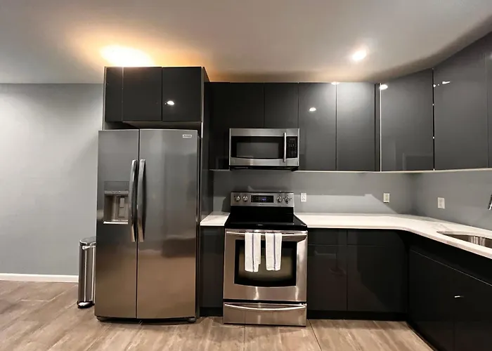 Beautiful Home In Brooklyn Nyc Walking Distance Metro Station New York