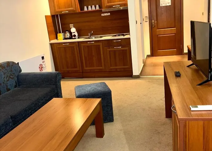 Еmerald Apartment Complex Bansko