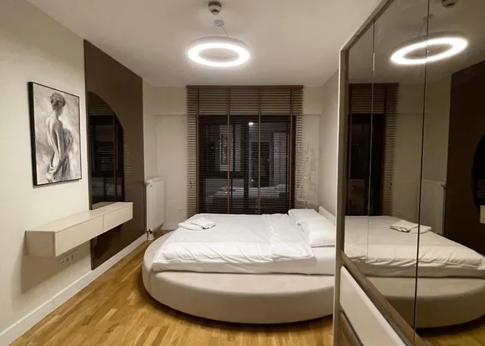 Elegant & Spacious 2Br, 2 Bathroom Apartment In Diamond, Central Skopje