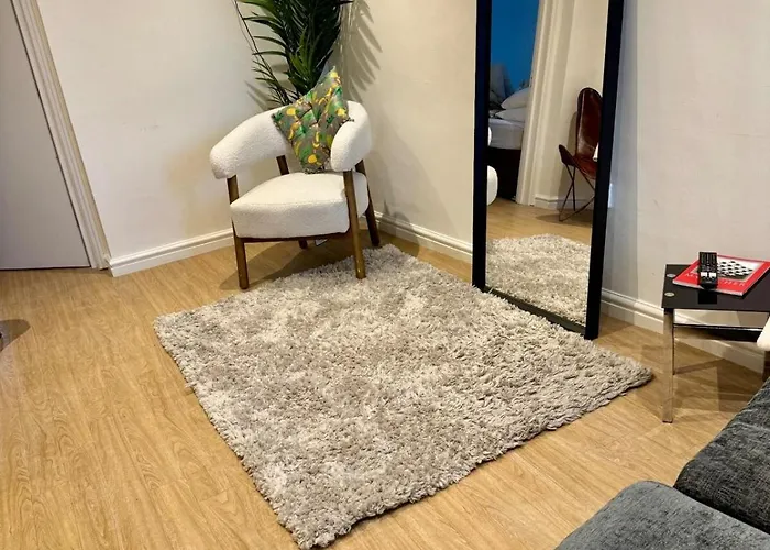 Ferienwohnung Charming 6 Bed Flat In Bedminster - Sleeps 8 Bristol