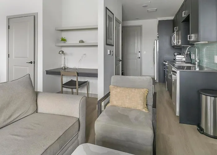 Landing Stylish Studio Clubhouse Gym Houston