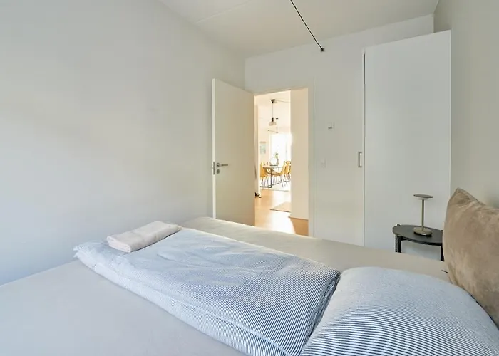 Unique 4-Bedroom Apartment With Panoramic Sea View Kopenhagen