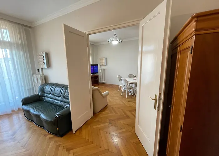 Central City Stylish Apartment - Free Parking Debrecen