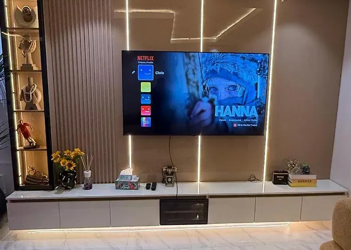 Metro Gem 2 Bedroom Apt - Wuse 2 With Netflix, 247 Power & High Speed Wifi Abuja