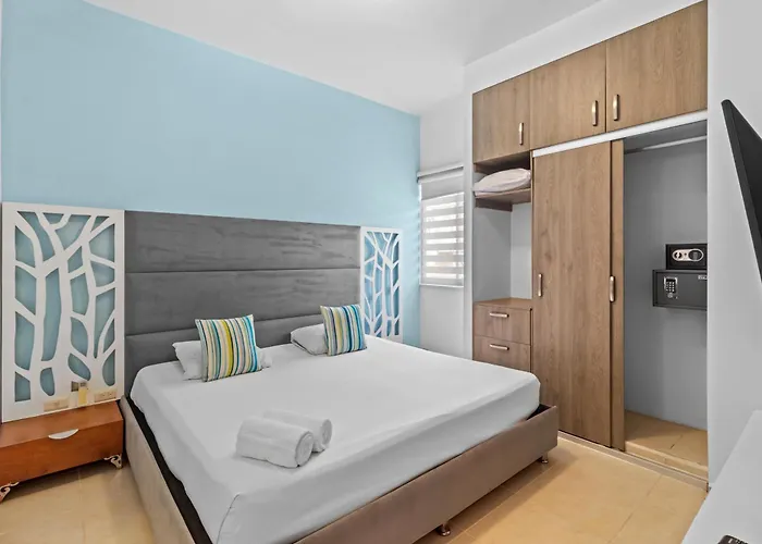 Lisboa Condominium - Modern Stay in Versalles Puerto Vallarta