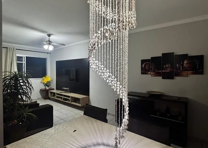 Apartment With Great Location In Pitangueiras Guarujá