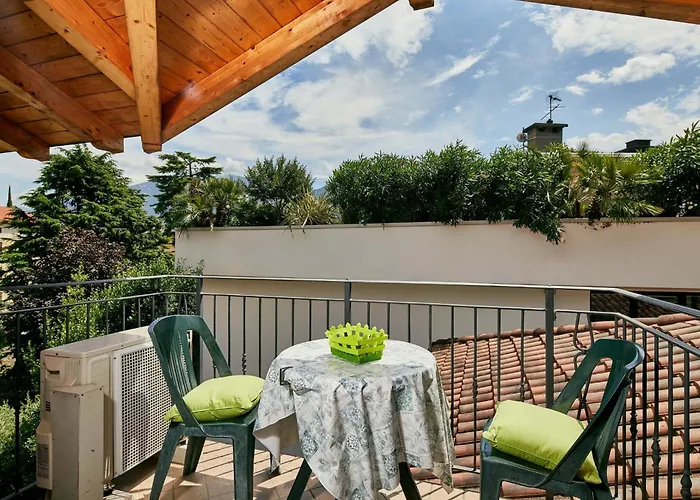 Apartment Schoenes Dachgeschosszimmer Mit Grossem Balkon Bv5 By Interhome Riva del Garda