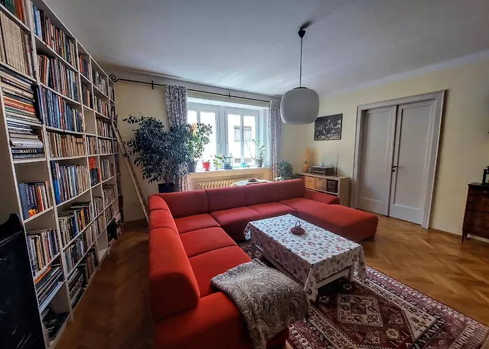 Spacious 118M 4Br Apartment, City Center, Grosslingova Pressburg