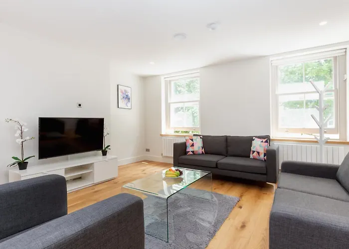 Bnbnova - 2Br2Ba By Bloomsbury London