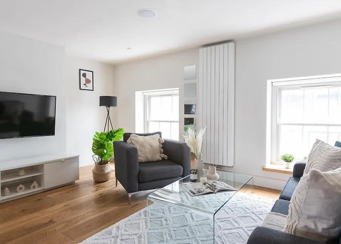 Bnbnova - 2Br In Prime Soho & Fitzrovia London