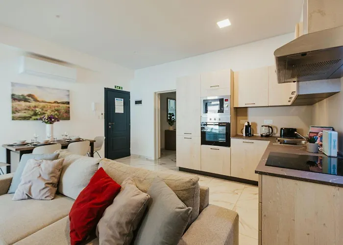Sea Side Luxurious 2 Bdr Apartment Sliema