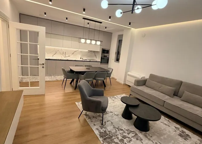 Lux Apt Korca