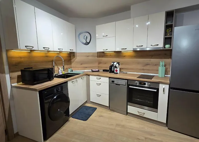 Ferienwohnung Atelier Pepi Warna