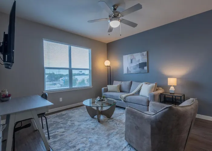 Landing Apartments - Republic At Alamo Heights San Antonio