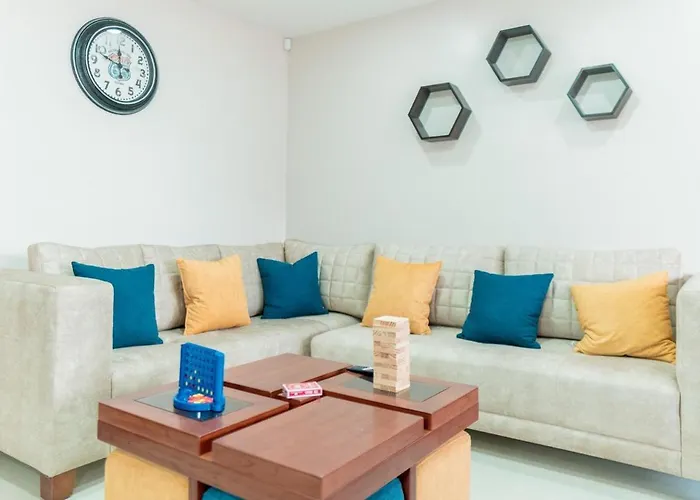 Beautiful Large Apartment Cuenca