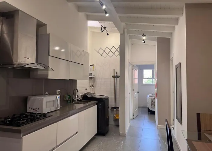 Cozy And Central Apartment In Laureles Medellín