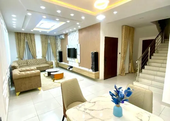 Cozy 2 Bed 2 Bathroom Lekki