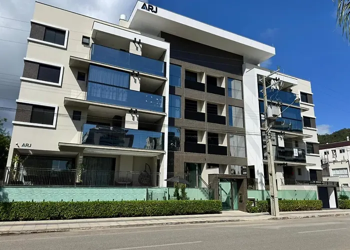 Ilumini Residence - Apto Frente Rua Na Avenida Principal Na Praia De Palmas Governador Celso Ramos