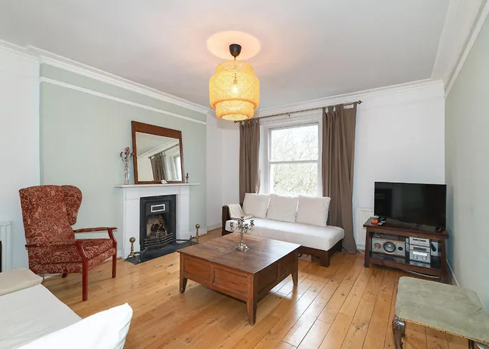 Ferienwohnung Elegant 2-Bed Historic Flat In Kensington - Pass The Keys London