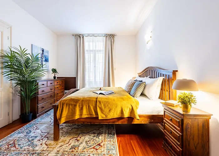 Prague Days - Three Bedroom Apartment With Ac, Desk And 100Mbs Wifi In New Town