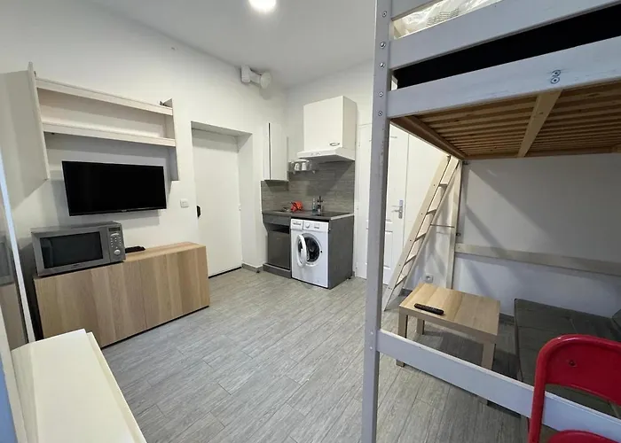 New Studio Between Jourdain And Buttes De Chaumont Paris