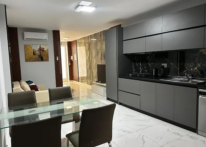1 Bedroom Apartment Steps Away From Seafront Sliema