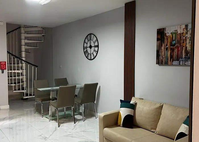1 Bedroom Apartment Steps Away From Seafront Sliema