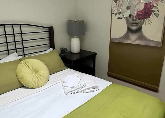 Central Location Cozy And Well-Equipped, Unit #3 Halifax