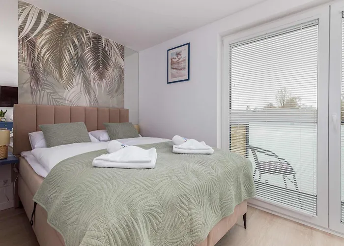 Swinoujscie Cozy Apartment With Parking & Terrace By Noclegi Renters
