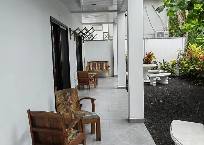 Hospedaje Casa Blanca Tortuguero Carey