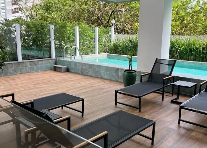 Apartamento 3 Suites A 100M Da Praia Florianópolis