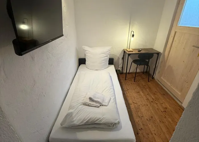 All In Wohnung Küche, Bad, Schlafen Würzburg