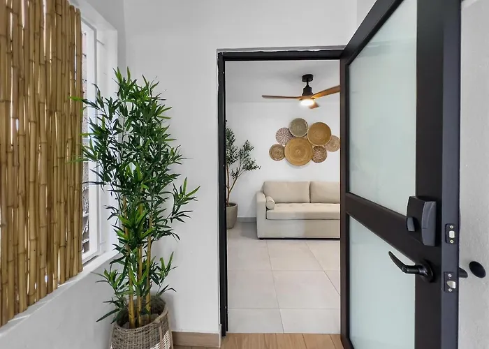 Casa Monsenor Apt 2 Boho Style Apt With Balcony San Juan