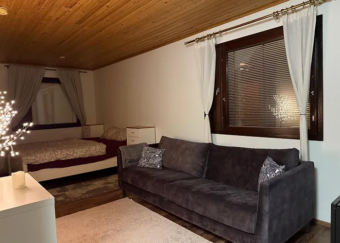 Neat Studio Apartment With Private Entrance Kemi
